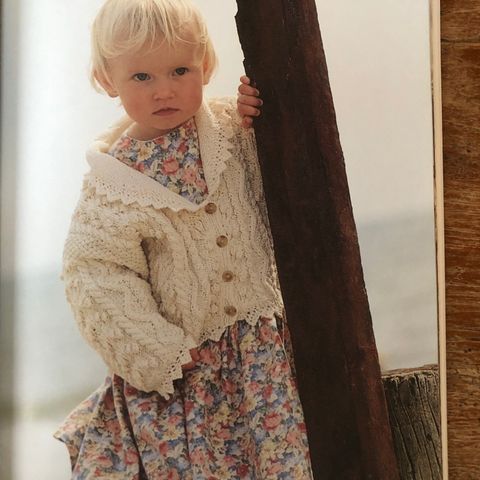 Classic Knits for Kids: STRIKK til barn for 0-6 Years. DEBBIE BLISS