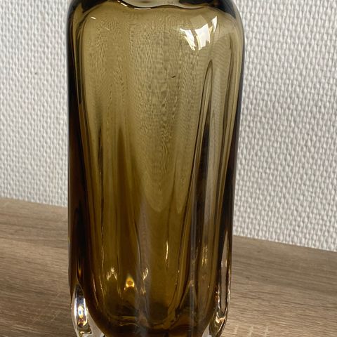 Magnor kunstglass vase - K834