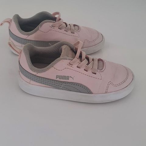 PUMA barnesko str 23 pent brukt