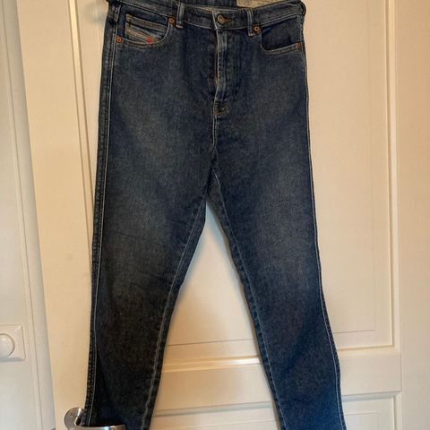 Jeans fra Diesel, str W26- L32