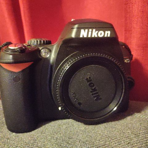 Nikon d40 i orginal eske++