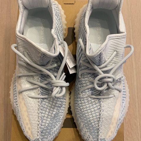 Adidas YEEZY Boost 350 V2 Cloud White 43 1/3 EU