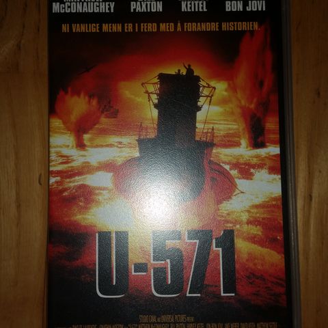 U-571. ( Matthew McConaughey, Bill Paxton, Jon bon jovi, Harvey Keitel )