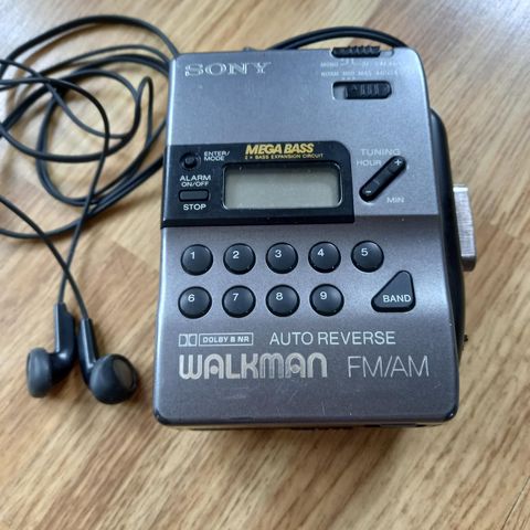 Sony Walkman WM-FX43 fra 1991. Gi bud.
