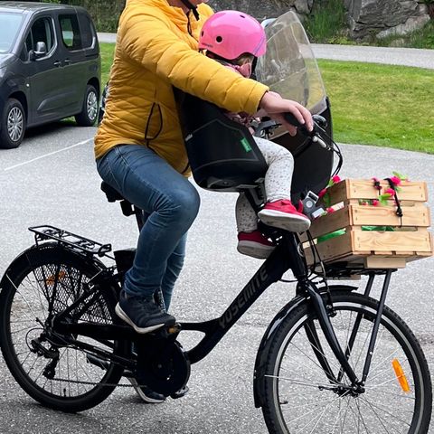 Frontmontert sykkelsete Bobike mini exclusive med avtagbar vindskjerm