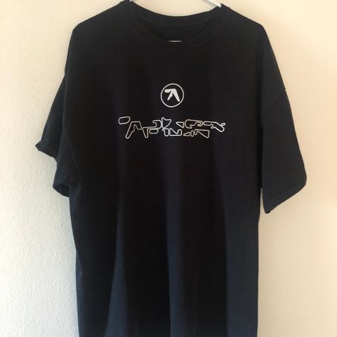 APHEX TWIN MERCH /SKJORTER ØNSKES KJØPT!