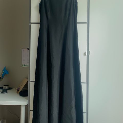 Long gown - voice of Europe- size 36