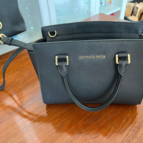 Michael Kors selma