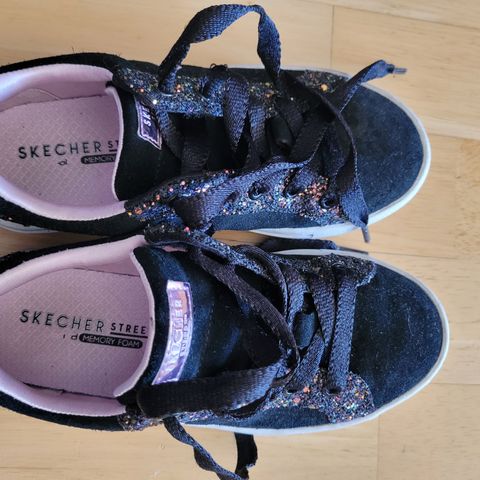 Skechers sko str 32