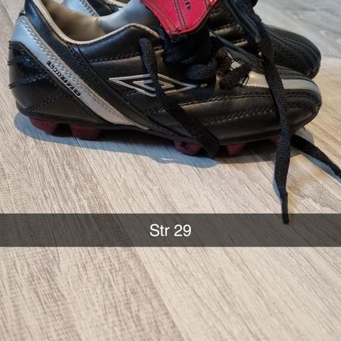 Umbro fotballsko str 29