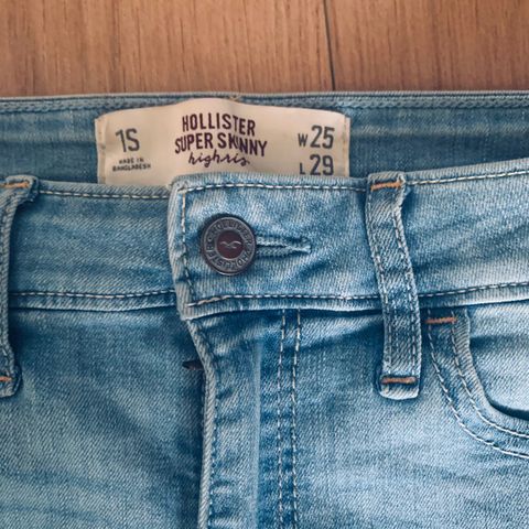 Hollister jeans W 25 L 29