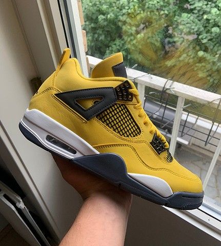 Nike Air Jordan 4 Lightning