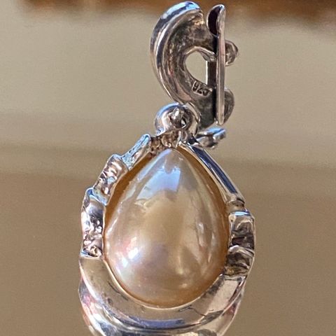 Vintage sølvanheng-lås med perle