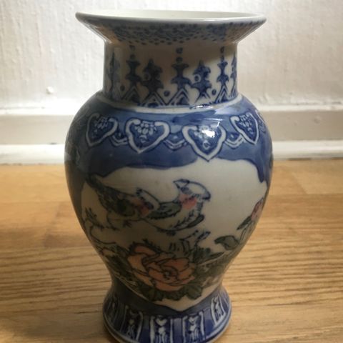 Krukke/vase i porselen