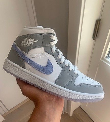 Nike Air Jordan 1 Wolf Grey