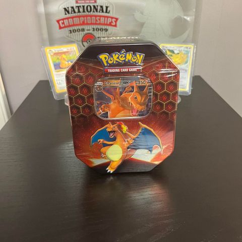 Pokémon Hidden Fates Tins box