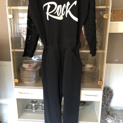 Lacejumpsuit Rock  str M