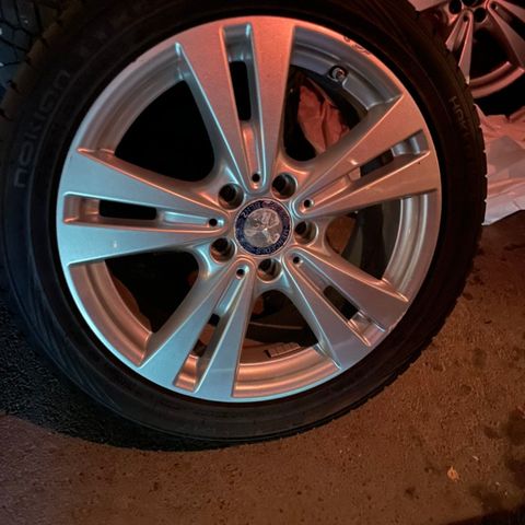 Orginale mercedes a-klasse 225/45R17 - Nokian Hakka Blue