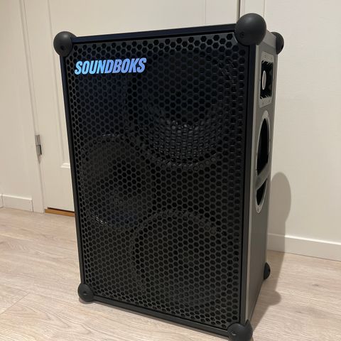 Soundboks 3 med 2 batterier til leie!