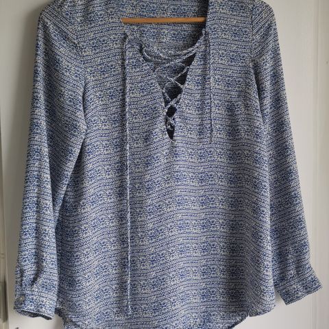 Bluse fra BikBok, str xs