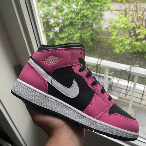 Nike Air Jordan 1 Mid Pinksicle