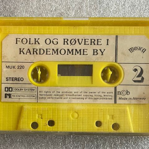 Folk Og Røvere I Kardemomme By