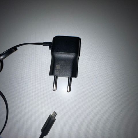 Nokia AC-20E MicroUSB-lader