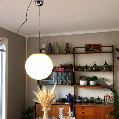 Stor, retro taklampe med glasskjerm