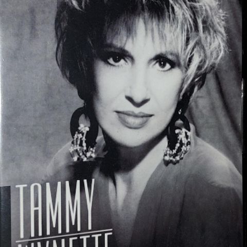 MUSIKK DVD.TAMMY WYNETTE LIVE.THE ESSENTIAL COUNTRY.