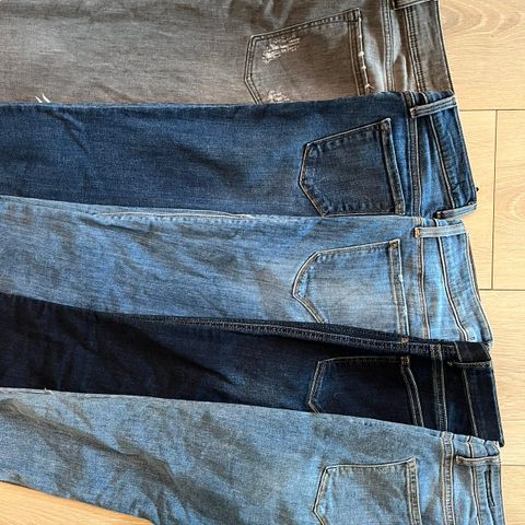 Merke jeans til salg etter mange år i bransjen. 100 per stk! KUPP!