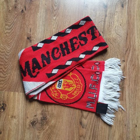 Vinted Manchester United supporter skerf