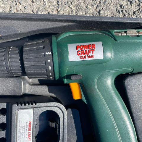 Power Craft Drill 12v (batteriet bør byttes)