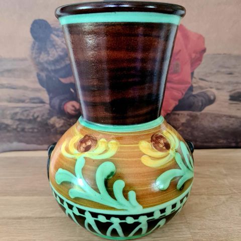 Nydelig stor artdeco vase fra svenske Uppsala Ekeby