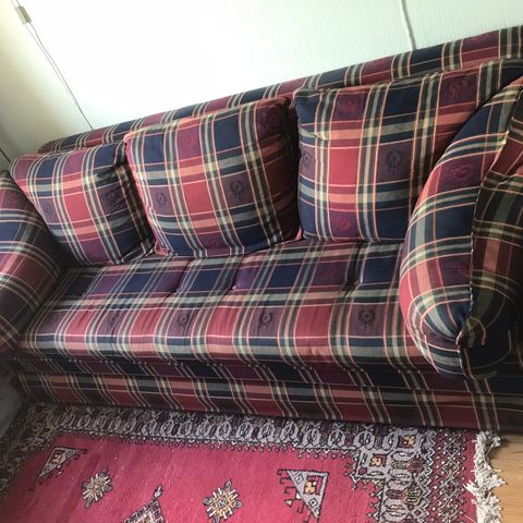 sovesofa med uttrekkbar underdel  som er seng  nr. 2