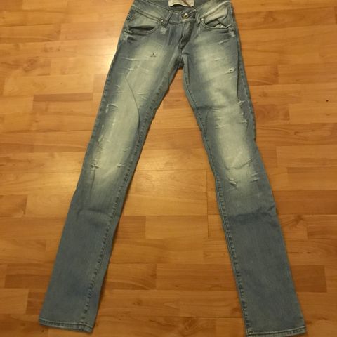 Jeans - MET Jeans  stonewashed i str 26