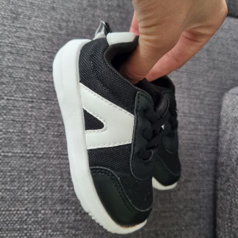 Baby sko fra H&M