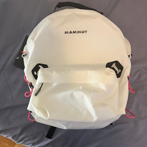 Mammut hvit sekk/bag 12L hvit (the pack)