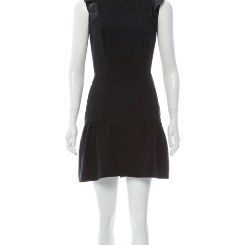 Sandro kjole str. 1; Sandro black dress in size 1 (equivalent 34/36)