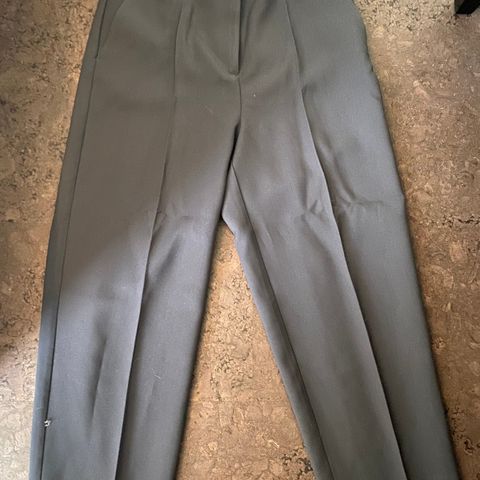 SLozark suiting pants str XL (liten i str)