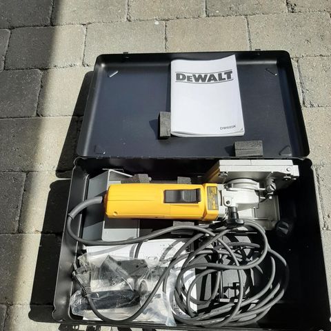 DEWALT LAMMELOMASKIN med utstyr