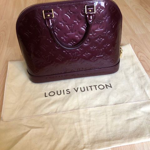 Louis Vuitton Alma PM