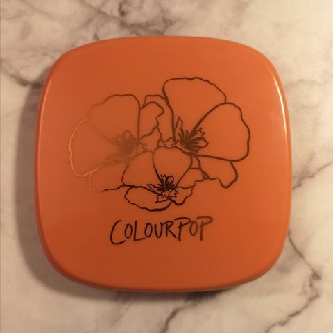 Blush fra colourpop 