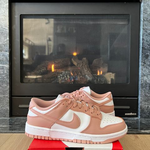 Nike Dunk Low Rose Whisper 38.5