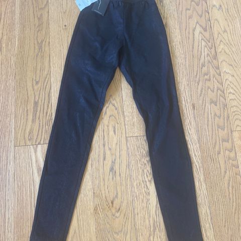 Ubrukt/ny! Superfine svarte bukser i stretch-stoff fra Pulz str xs.Kvalitet!