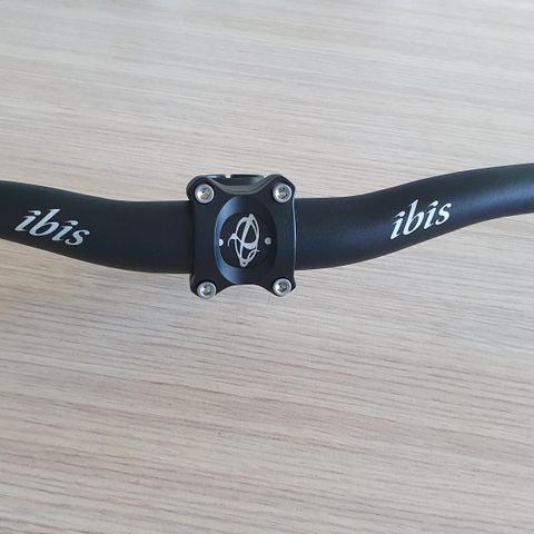 Ibis Handlebar and stem.  Aluminum