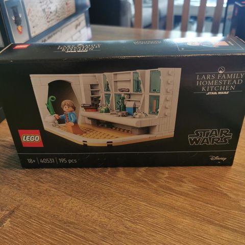 Lego  40531 Star Wars GWP Lars Family Homestead Kitchen
