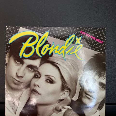 Blondie - Eat To The Beat