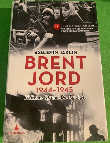 Asbjørn Jaklin - Brent jord 1944-1945 (2016)