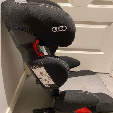 Audi bilsete med isofix selges kr 500