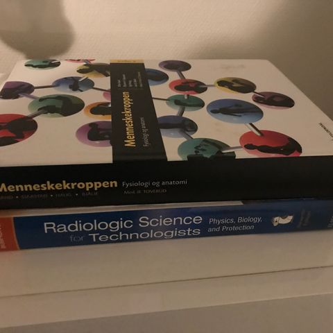 Menneskekroppen 3 utgave & science for technologists, 11th edition